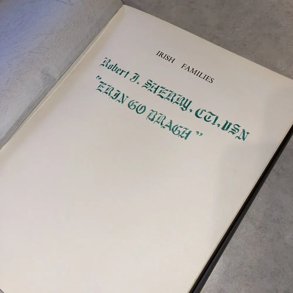 IRISH FAMILIES Book MACLYSAGHT NAMES ORIGINS ARMS ORIGINS GENEALOGY 1957 Vtg